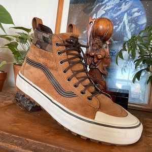 Vans MTE Hi Boot Size 10.5 WeatherProof